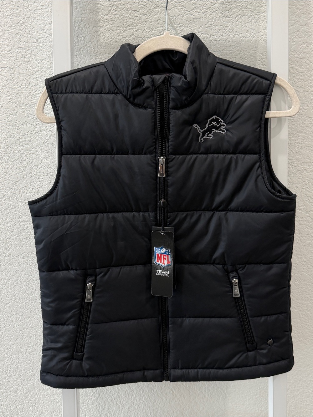 Greyson embroidered Detroit Lions Aries Quilted Puffer Vest Women’s XS Black NWT